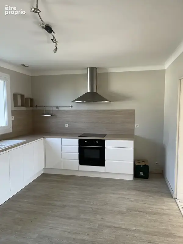 Vente maison 4 chambres les herbiers 85500 - photo 2