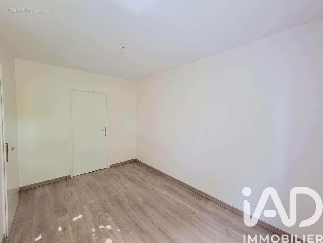 Photo 8 - Appartement à CHOISY-LE-ROI