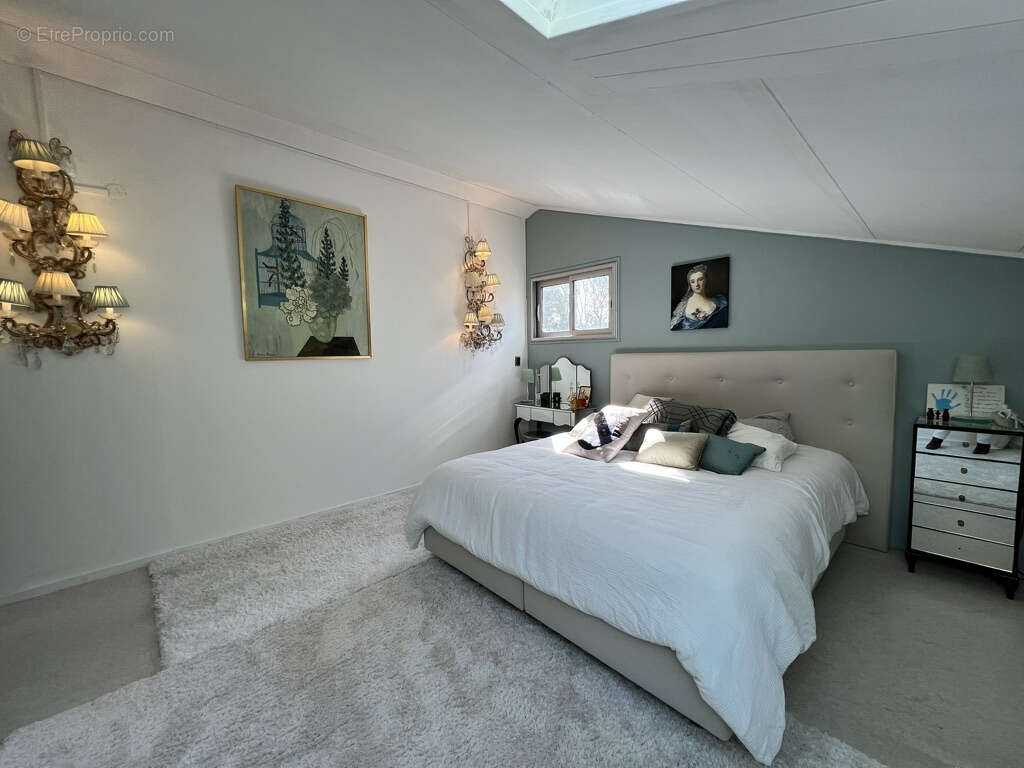 Maison à COSNE-COURS-SUR-LOIRE