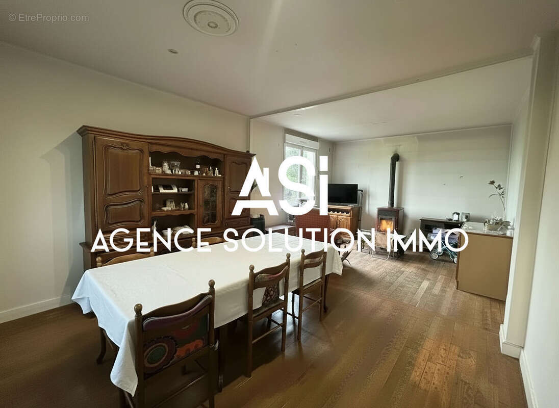 Maison de campagne - 4 chambres - Terrain de 1 422 m² - photo 3