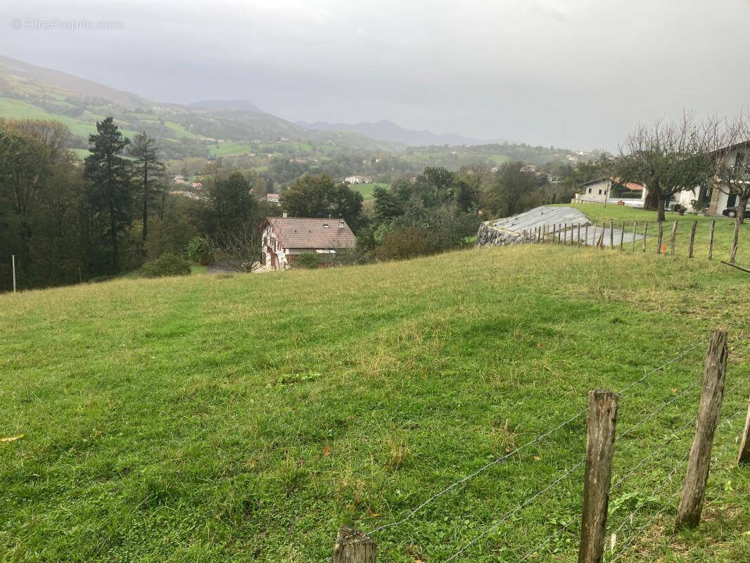 Terrain à HASPARREN