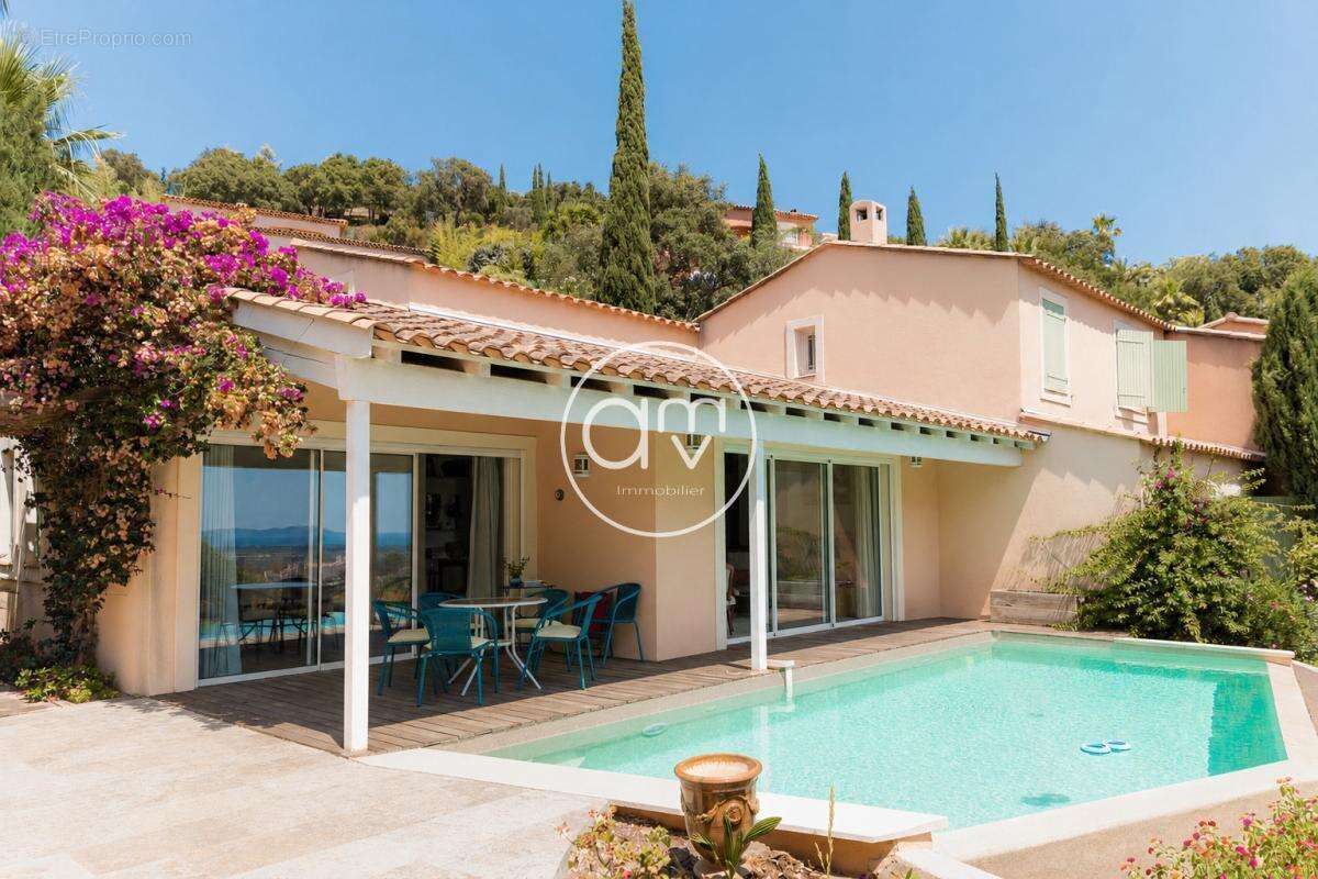 Hyères   les hauteurs - villa 130m2 - vue mer - piscine - do - photo 3