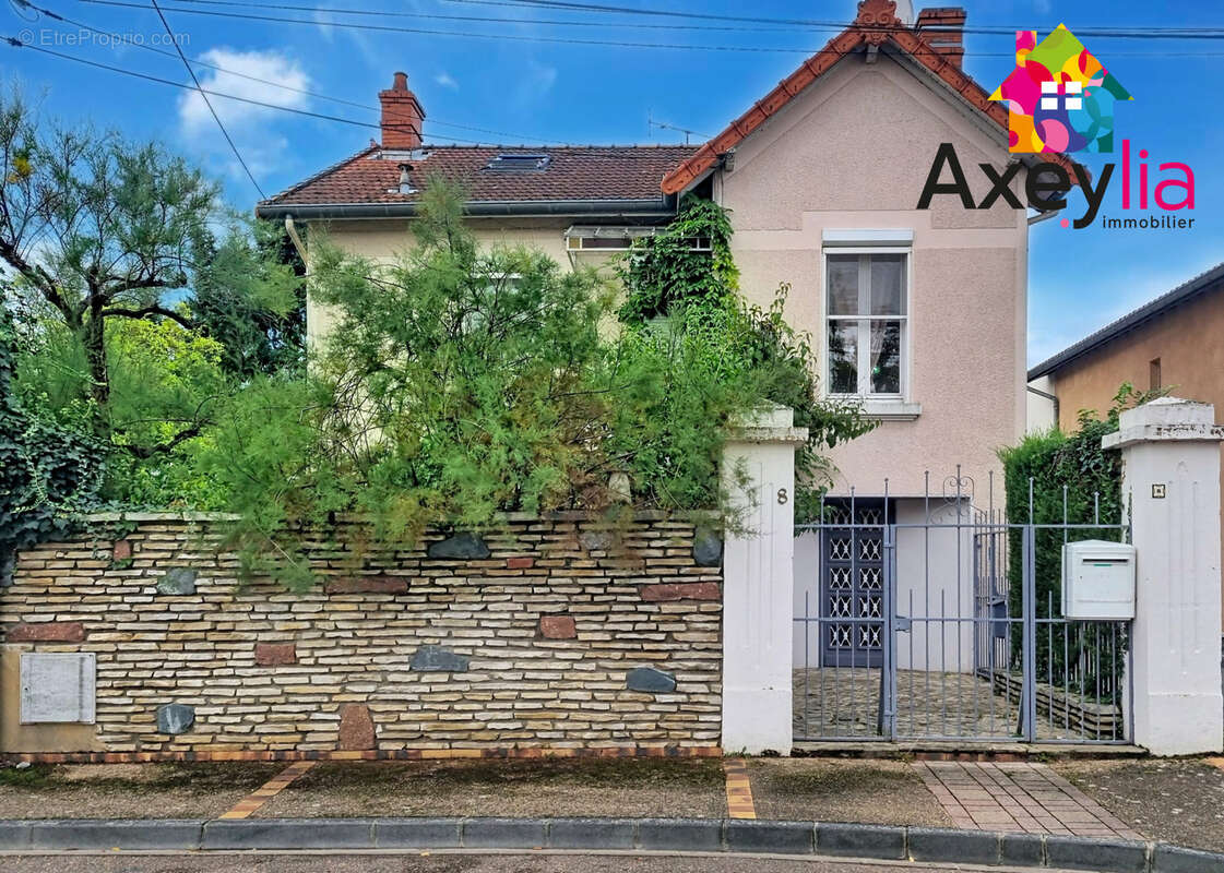 A vendre - roanne - maison, 3 chambres avec terrain - photo 2