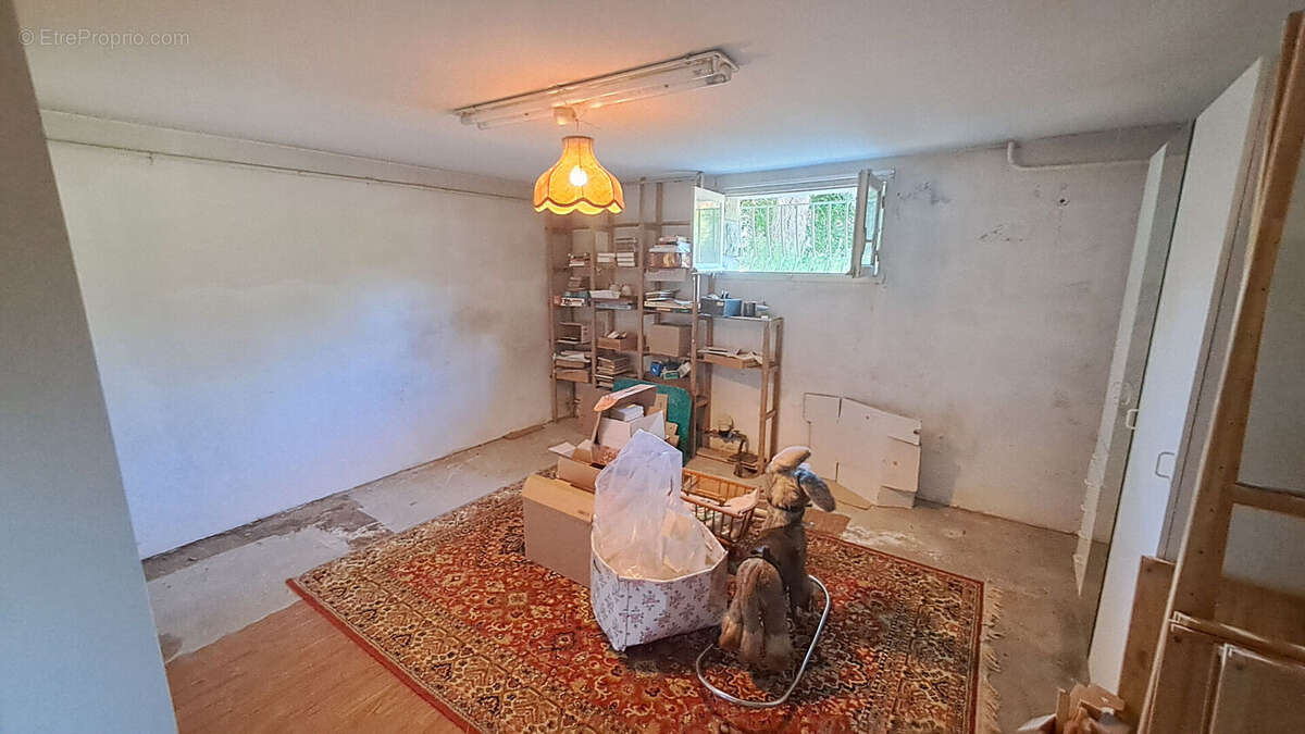 Maison à SAINT-REMY-LES-CHEVREUSE