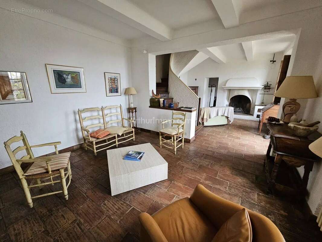 Maison à DRAGUIGNAN