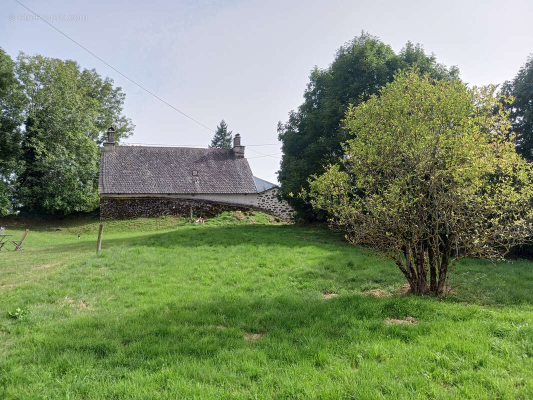 Maison à SAINT-BONNET-DE-SALERS