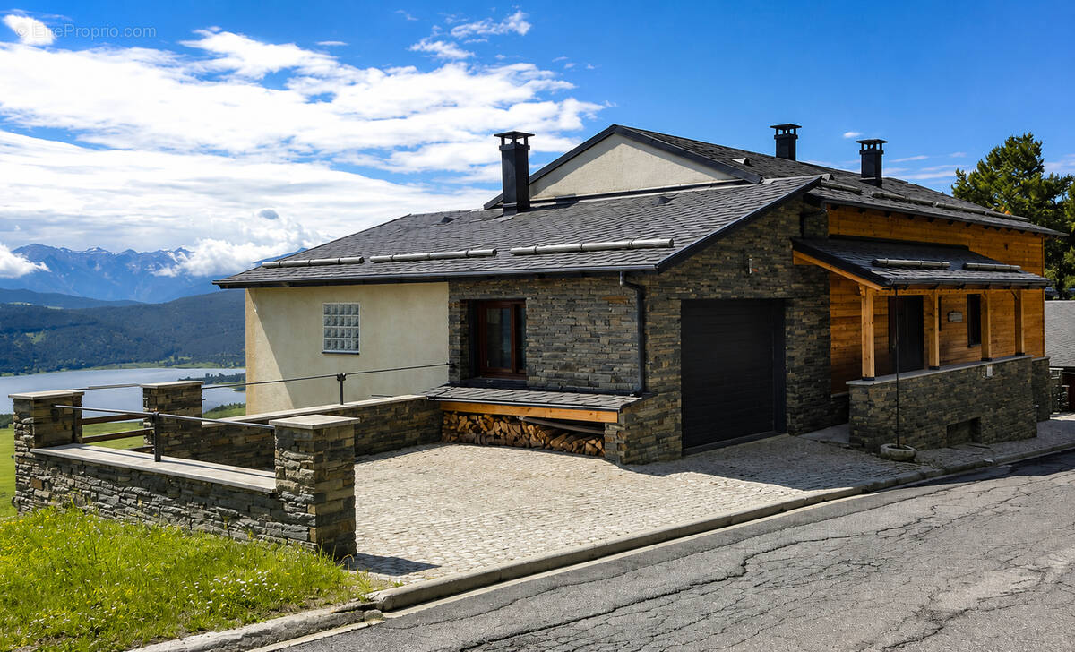 Maison à LES ANGLES