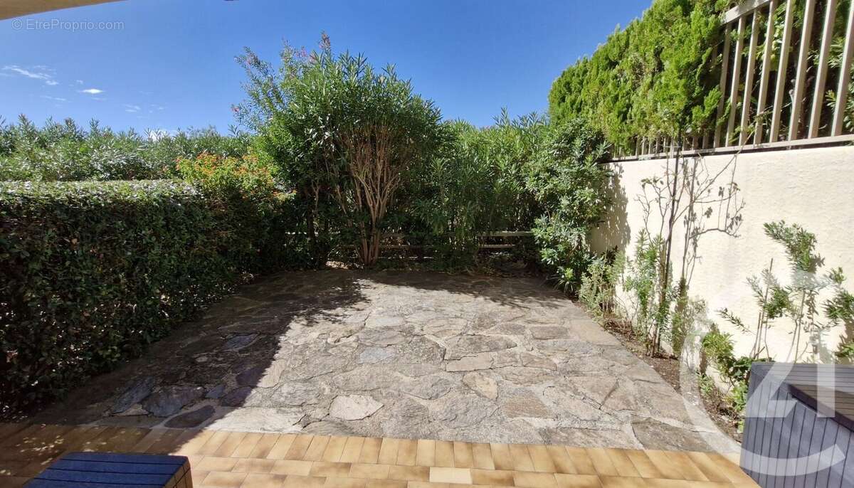 Appartement à BORMES-LES-MIMOSAS