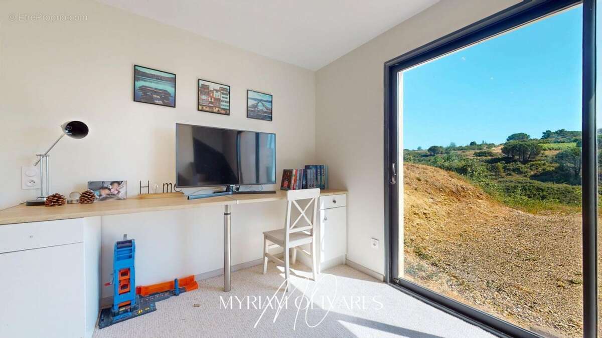 Exclusivite ! aragon ! villa 6 pièce(s) 202 m2 avec piscine et vue  exceptionnelle ! - photo 16