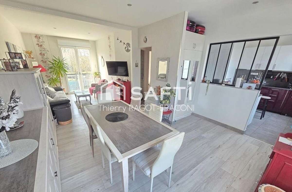 Photo 3 - Maison à SAINT-OUEN-L'AUMONE
