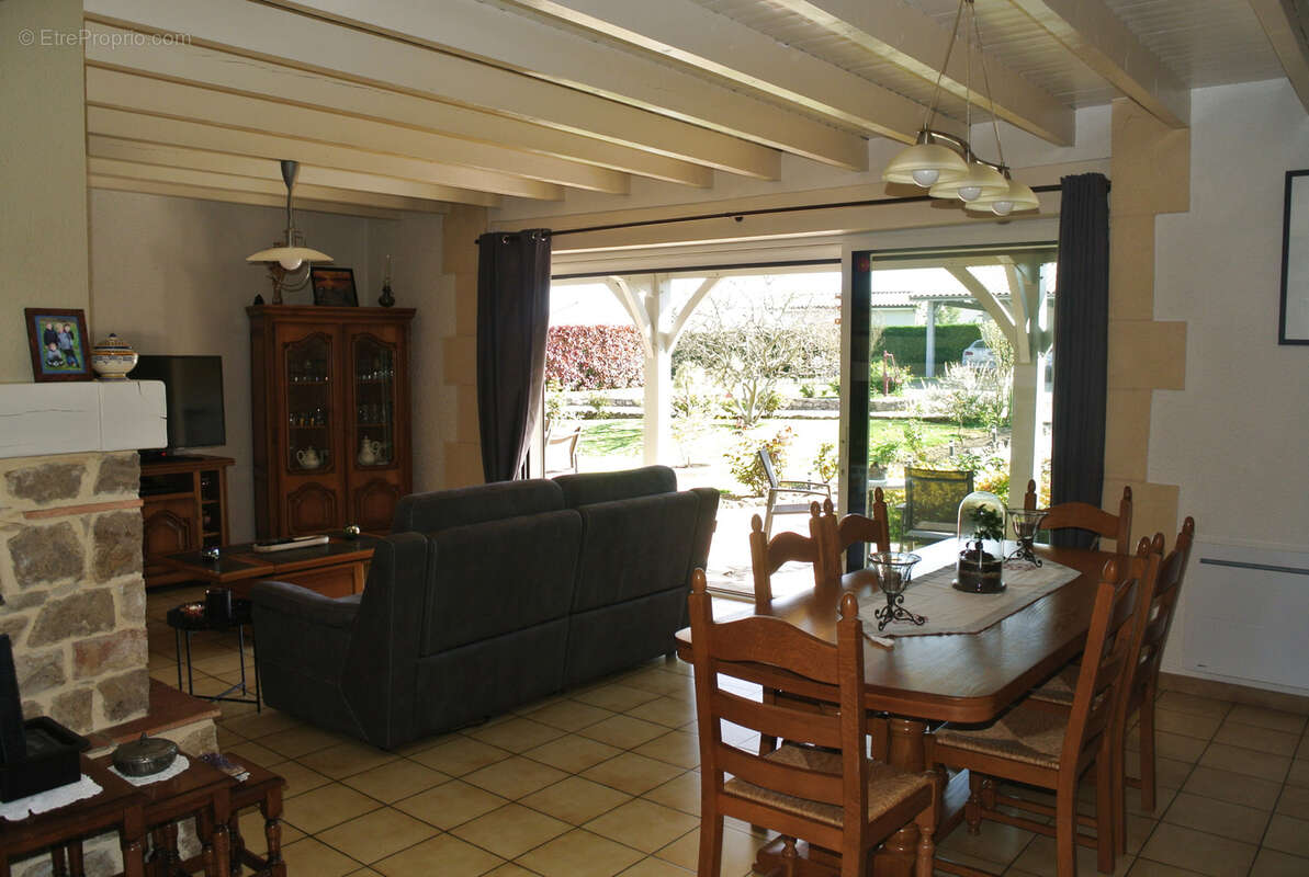 Maison à MAUVEZIN-SUR-GUPIE