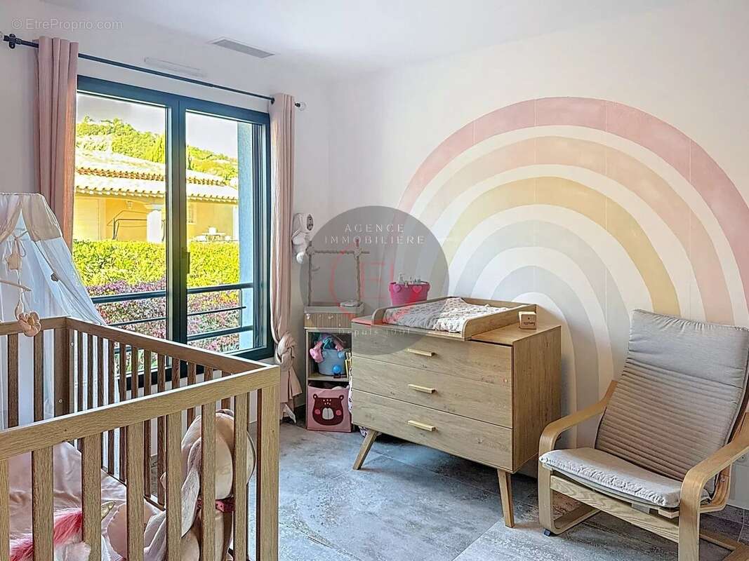 Maison à LES ADRETS-DE-L&#039;ESTEREL