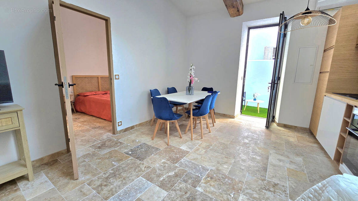 Appartement à MARSEILLE-7E