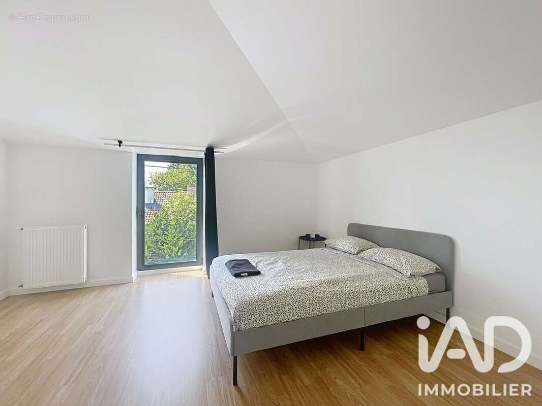 Appartement 147 m² à Champigny-Sur-Marne  - photo 8