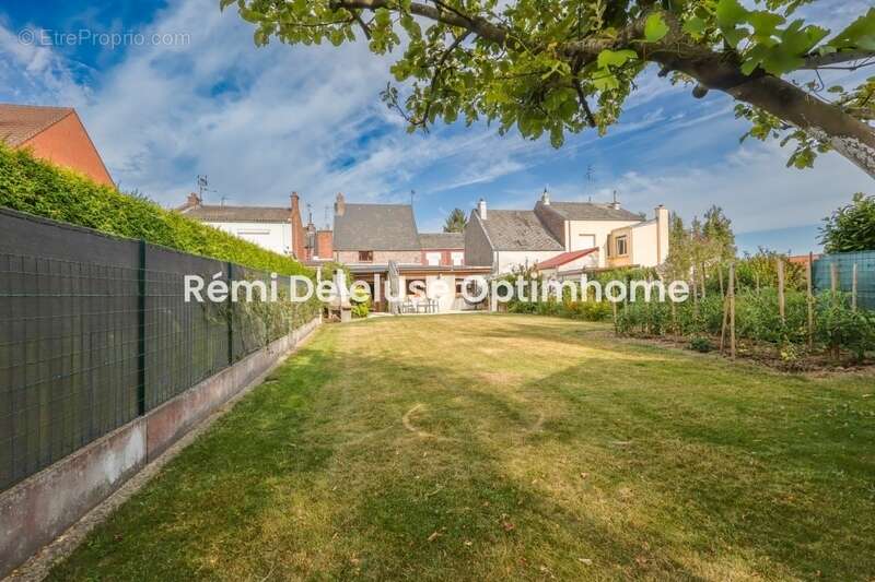Caudry - Maison individuelle de 4 chambres avec garage & jardin clos sur 393 m² - photo 11