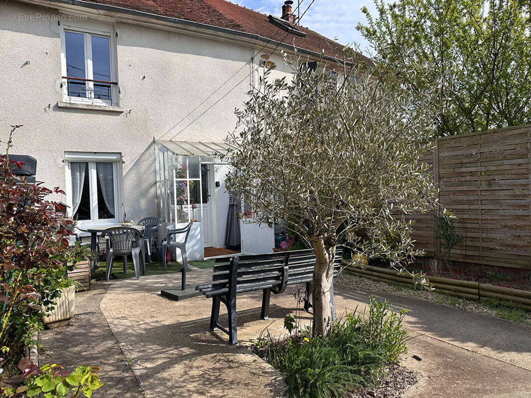 Maison à COULOMMIERS