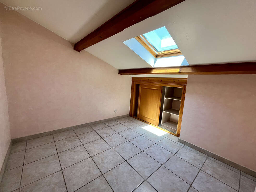 Maison de style comprenant 2 logements sur 1540m2 de parcelle divisible - photo 19