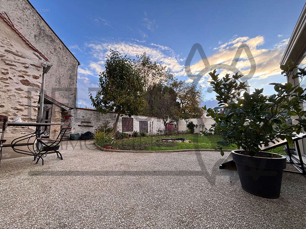 Maison à FAREMOUTIERS