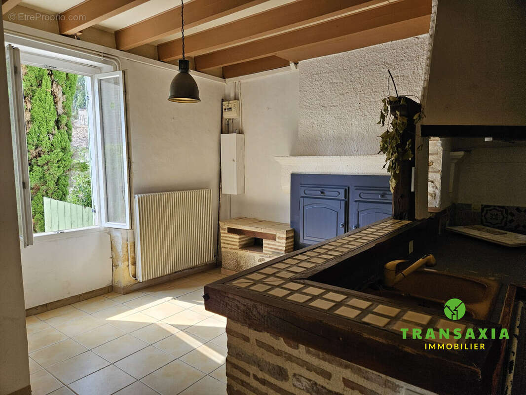 Maison 105 m² à Morizes  - photo 4