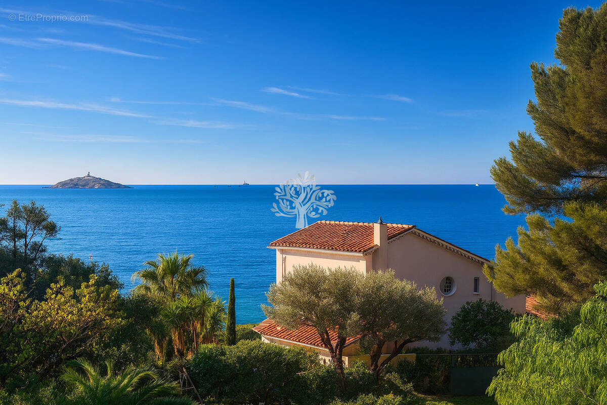 Appartement à SANARY-SUR-MER