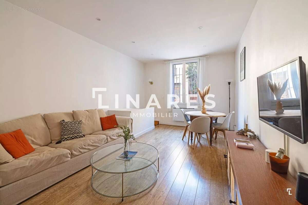 Appartement à MARSEILLE-5E