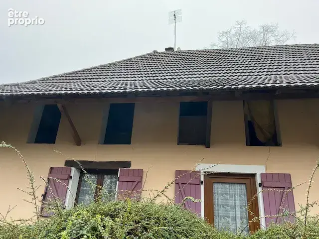 Tenement immobilier compose de deux fermes bressannes - photo 6