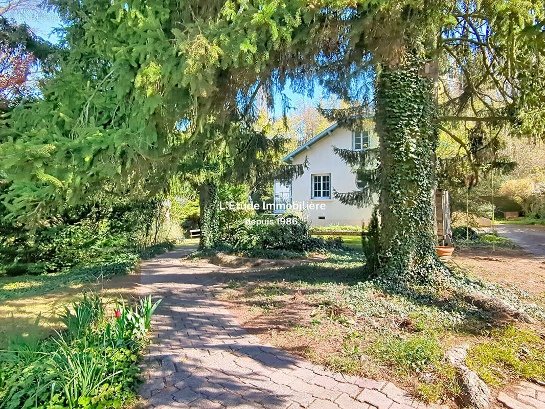 Maison à SATHONAY-CAMP