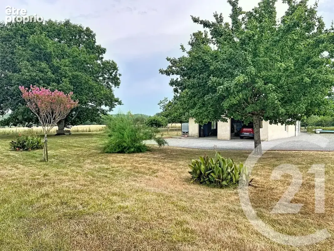 Maison 9 pièces 267 m² à vendre à Mirande (32300) - photo 6