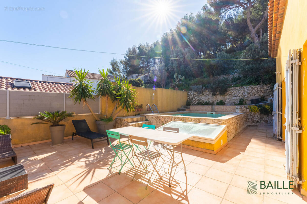 Maison à MARSEILLE-9E