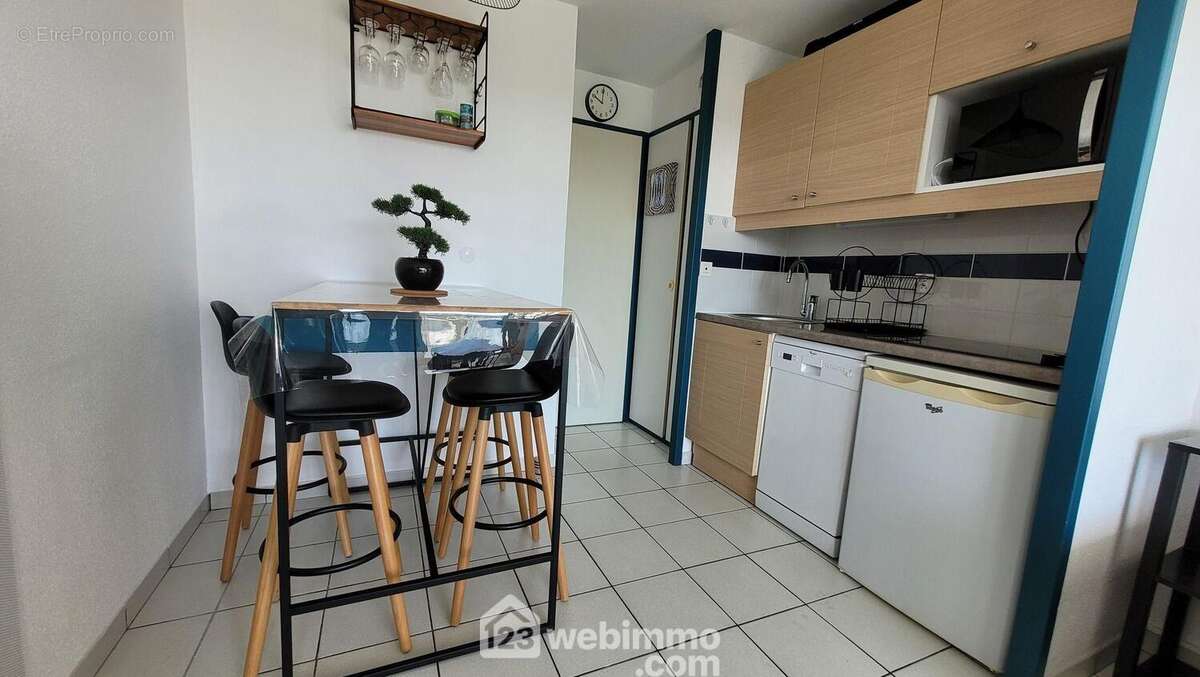 Son côté cuisine - Appartement à TALMONT-SAINT-HILAIRE