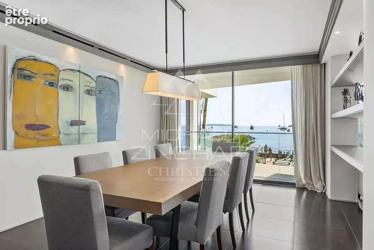 Cannes Palm Beach — Exceptionnel triplex de 462m2 en front de mer avec terrasses et jardin - photo 19