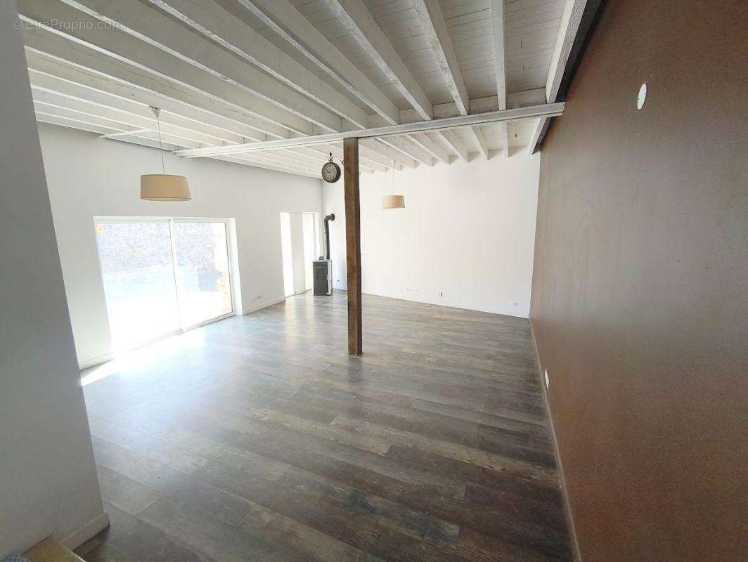 Maison à MONTMIRAIL