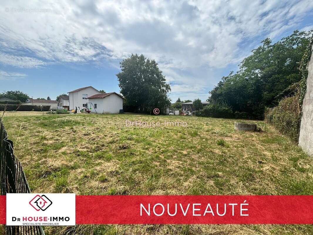 Terrain 707 m² à Razac-Sur-L'isle  - photo 2