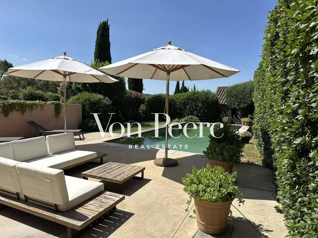 Maison avec jardin, piscine et dépendance, proche Avignon. - photo 4