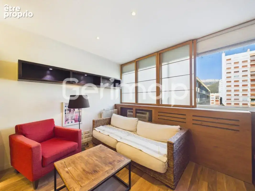Vente - Appartement - 2 pièces + cuisine - 41 m² - 295 000 € - - photo 9