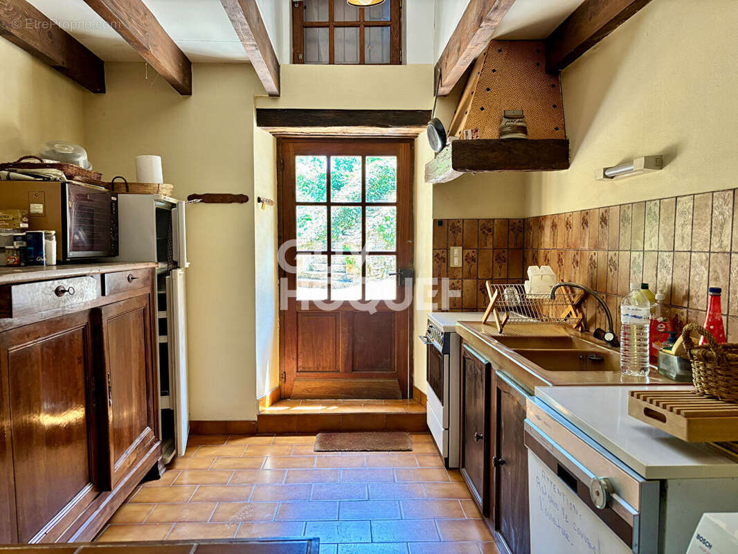 Maison à FRAYSSINET-LE-GELAT