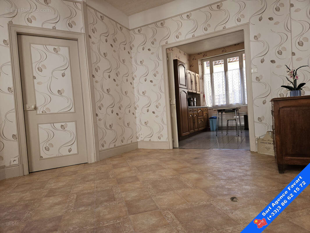 Maison à BRIENON-SUR-ARMANCON