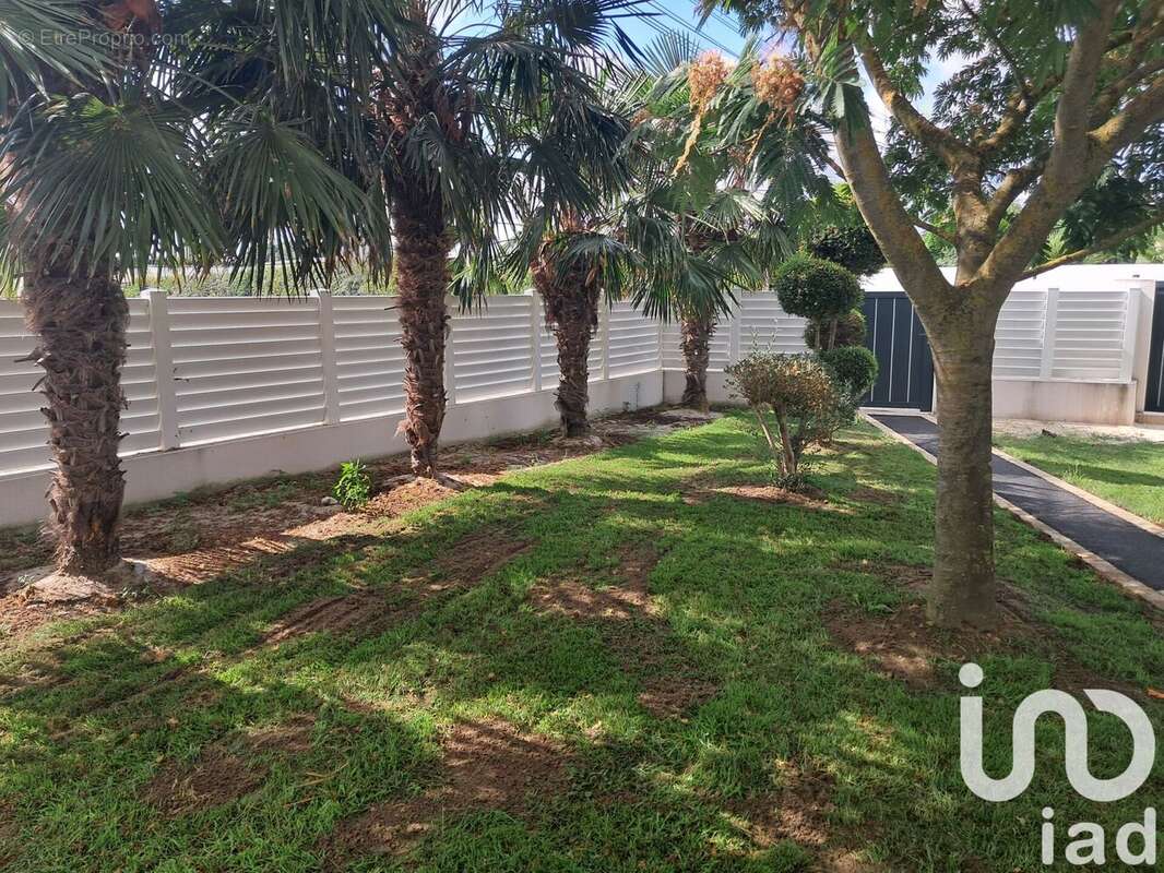 Photo 2 - Maison à SAINT-JULIEN-DE-CONCELLES