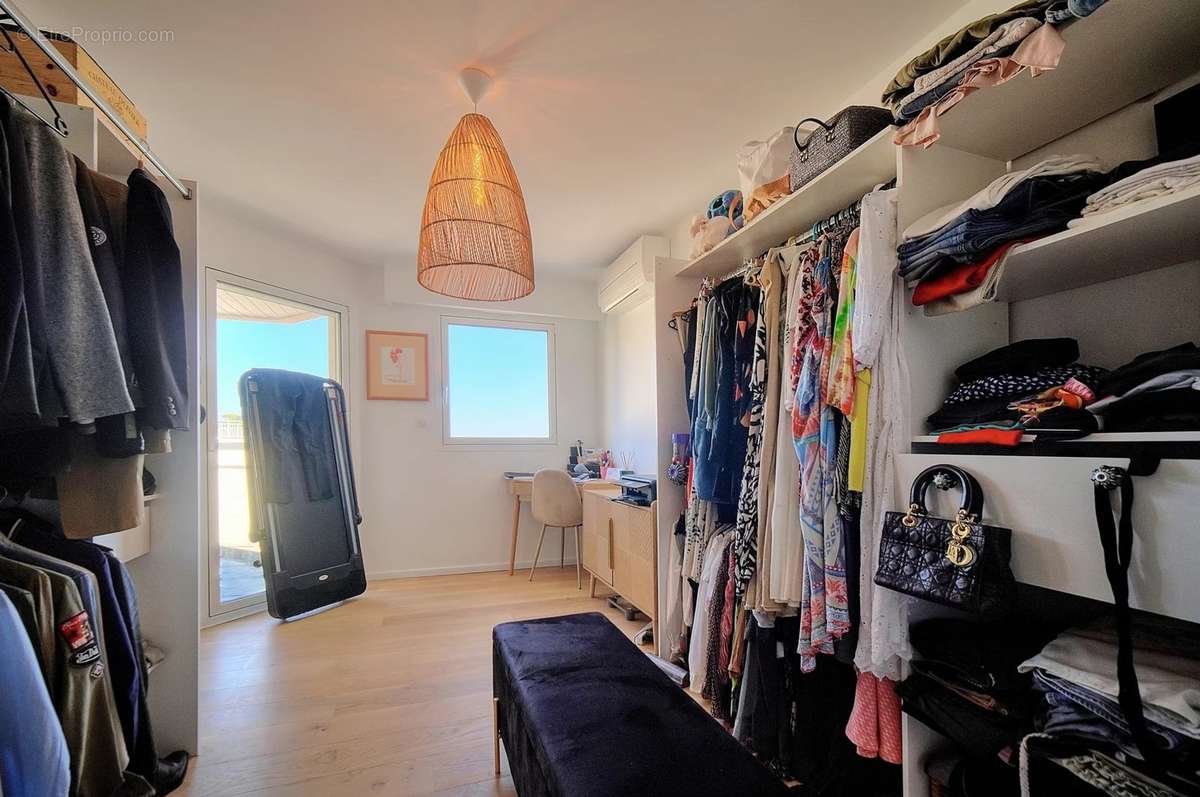 Appartement à LE CANNET