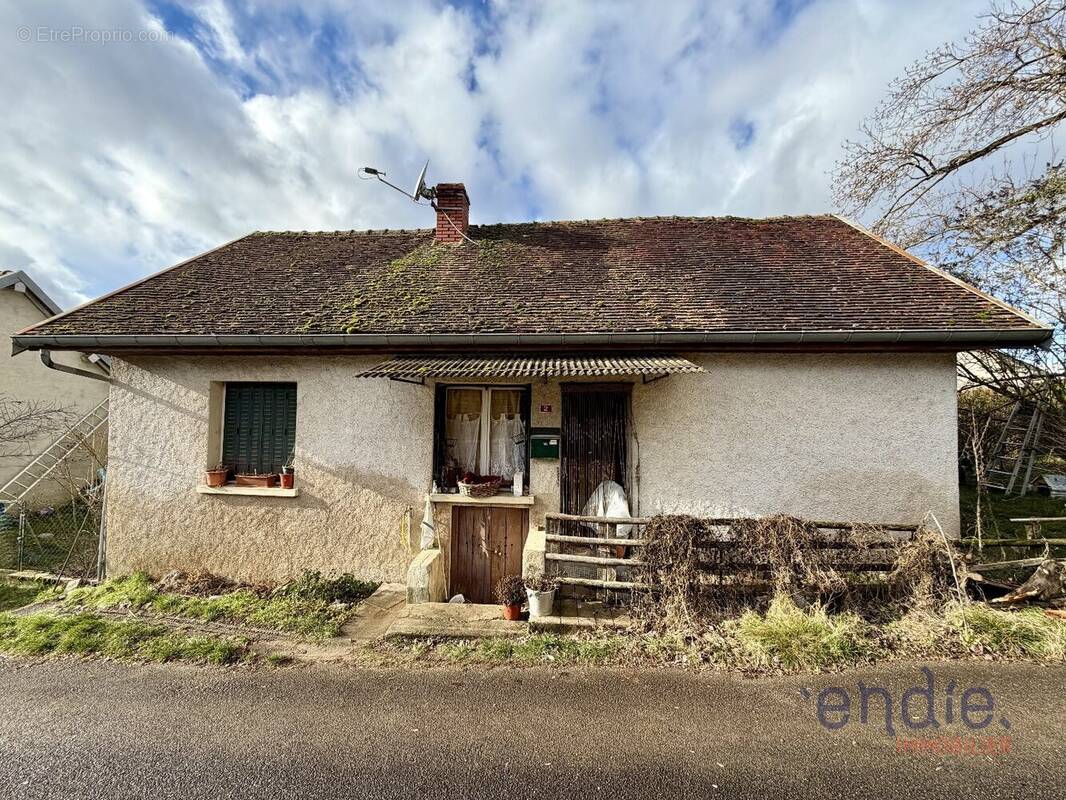 Maison à NOIRON-SUR-BEZE
