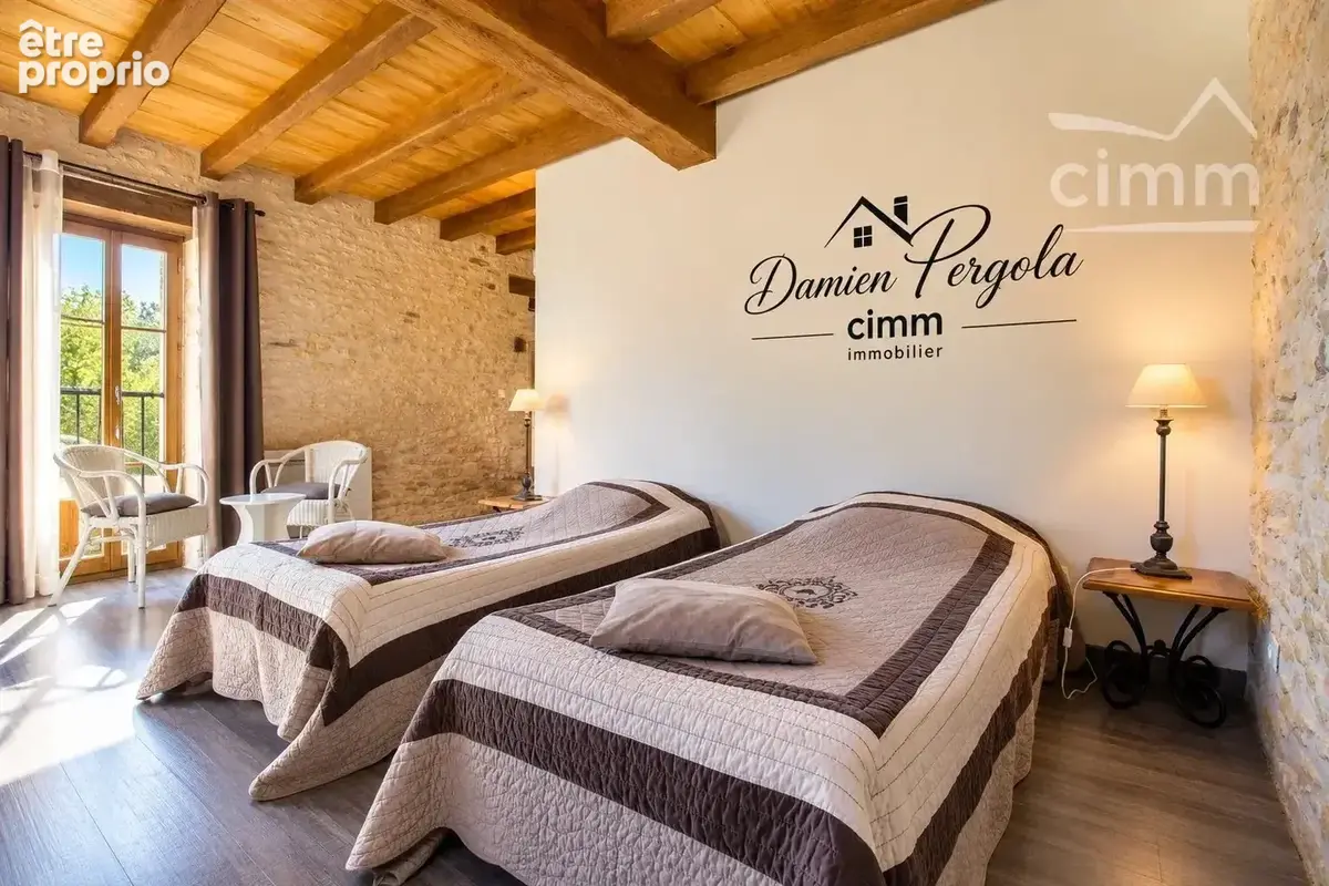 Propriété de caractère avec 5 suites, grange et hangar au cœur du Périgord Noir - photo 5