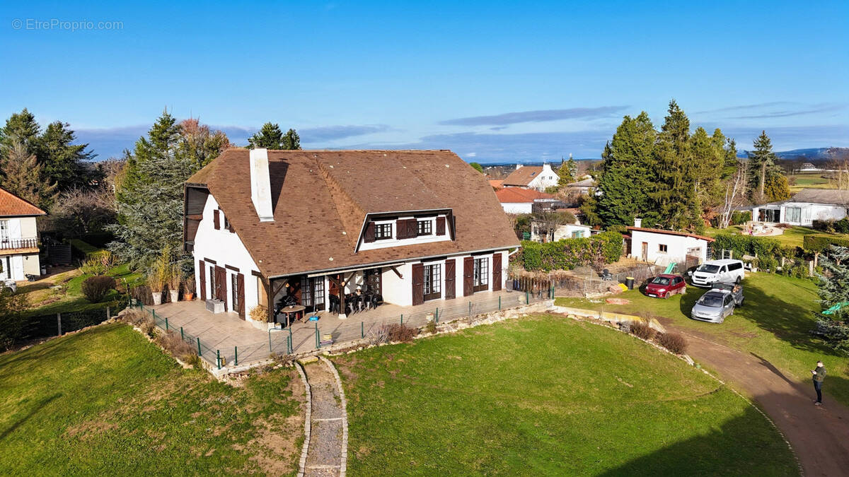 Maison à OUCHES