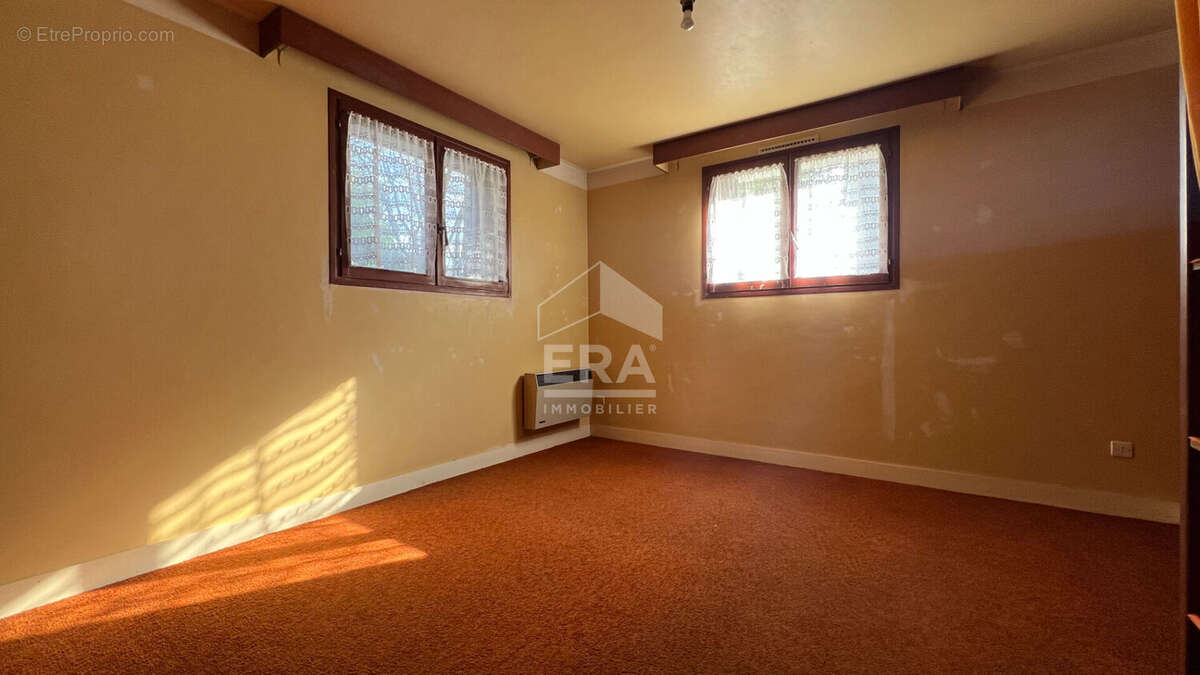 Maison à VIRY-CHATILLON