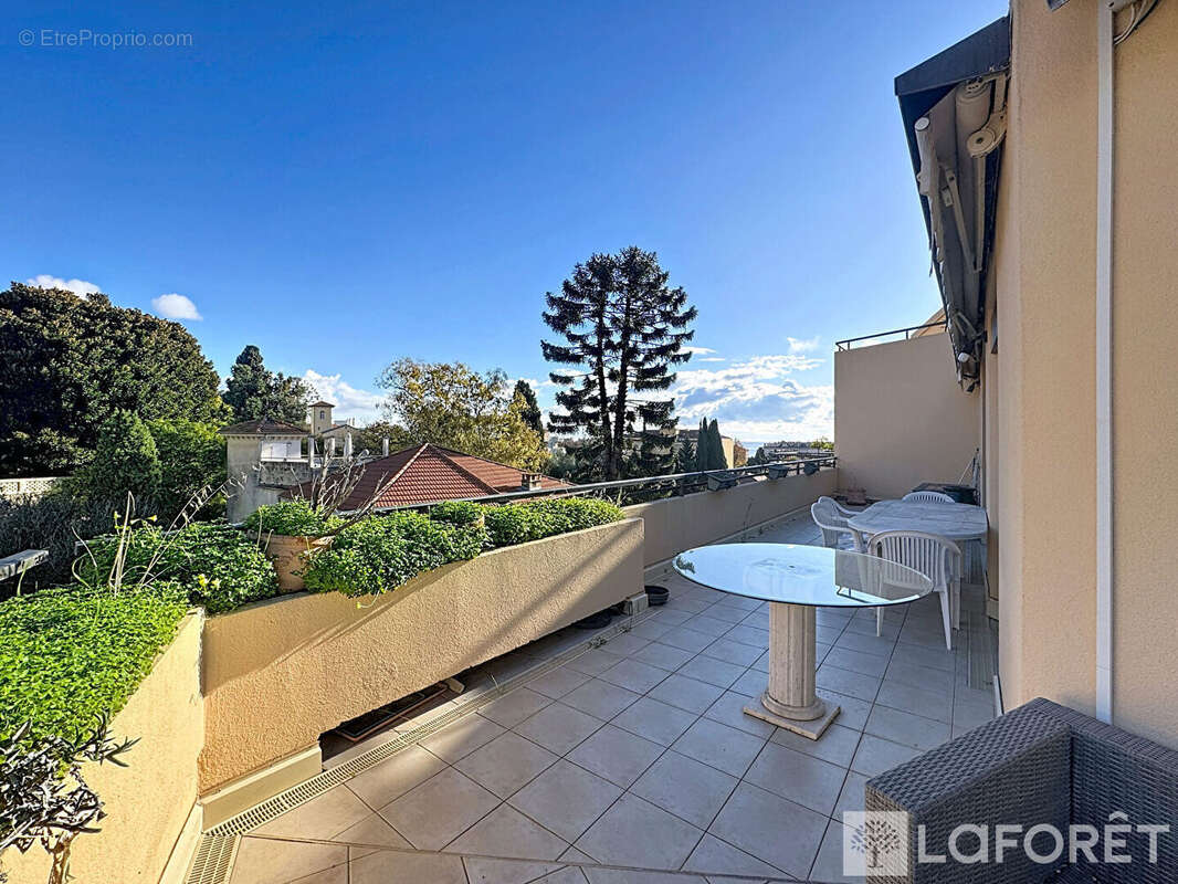 Appartement à MENTON