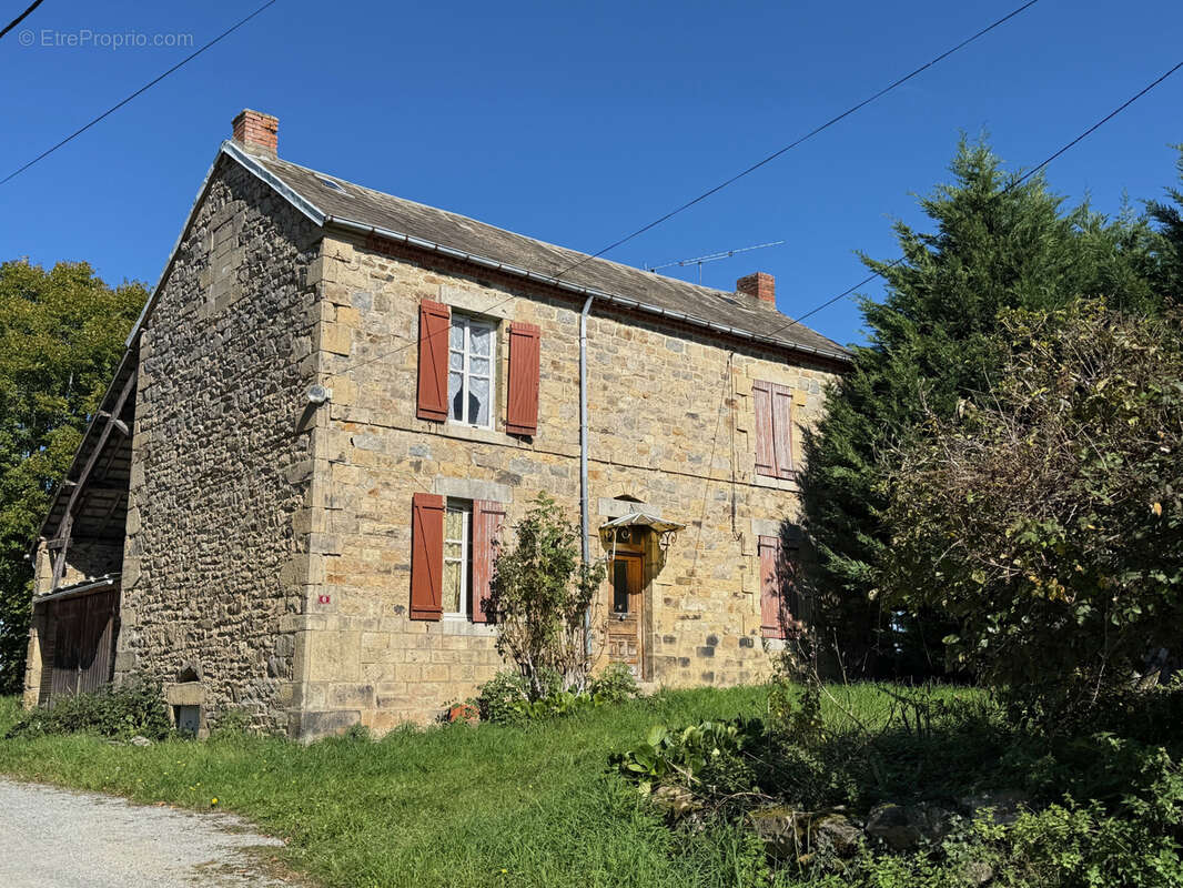Maison à BUSSIERES