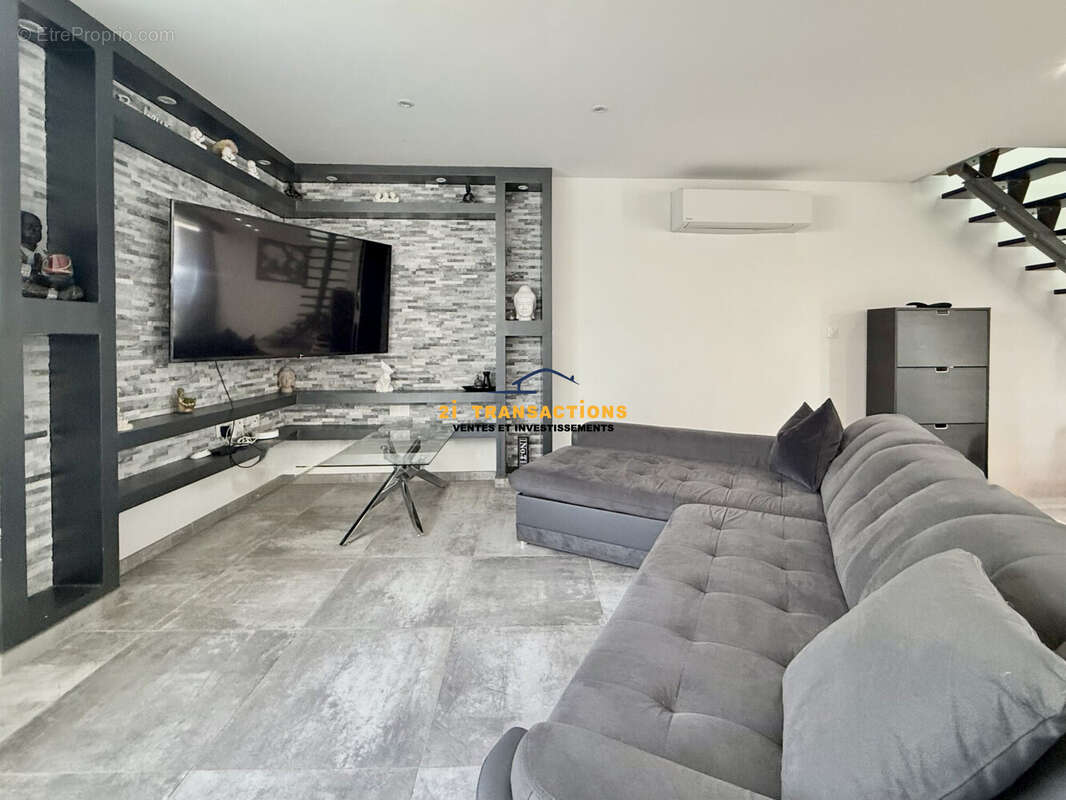 Appartement à CHATEAUNEUF