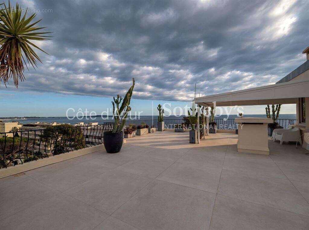 Appartement à CANNES