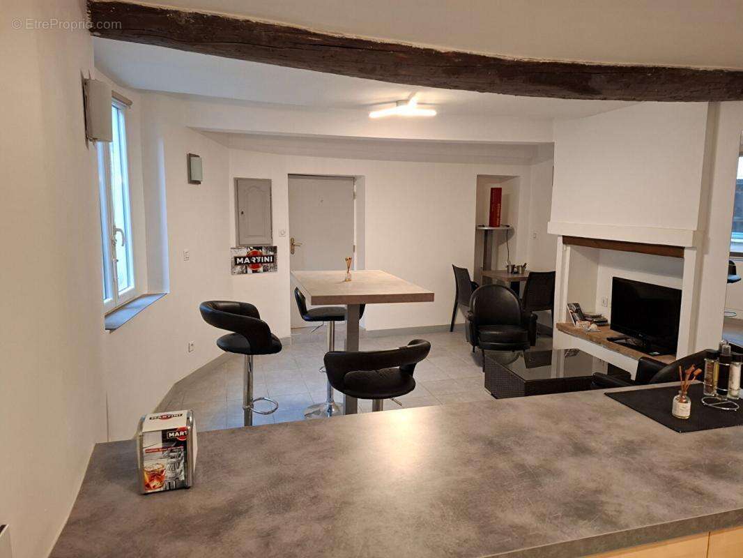 Appartement à FORCALQUIER