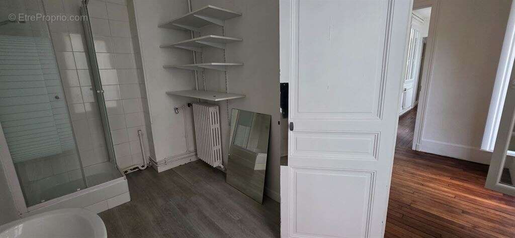 Appartement à LEVALLOIS-PERRET