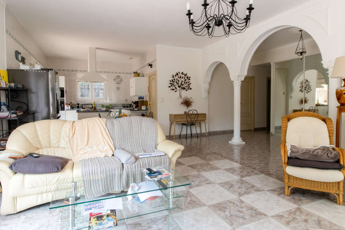Maison à CANDILLARGUES